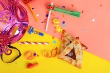 אוזן המן ורעשן לפורים